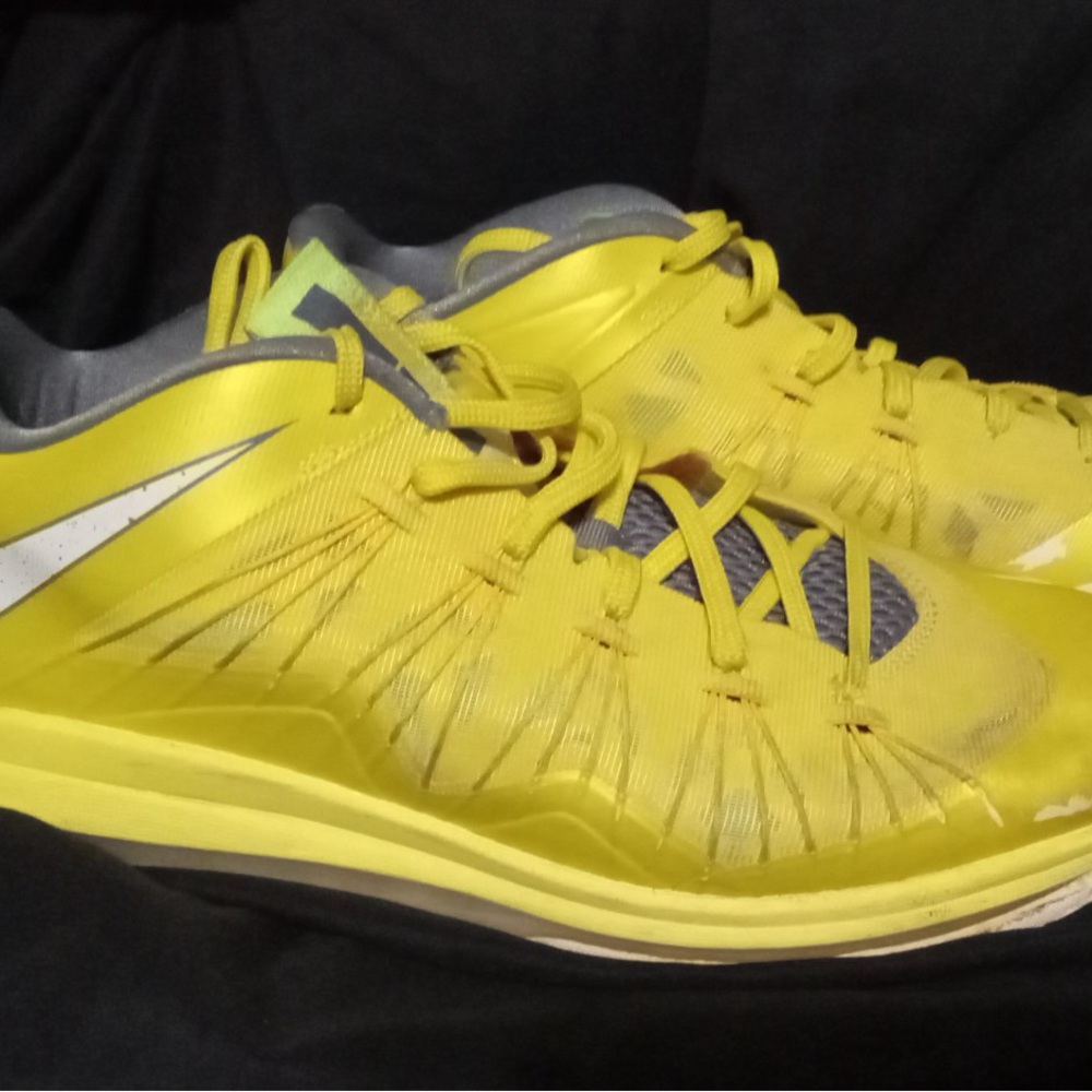 Nike Men's Bright Yellow Athletic Shoes